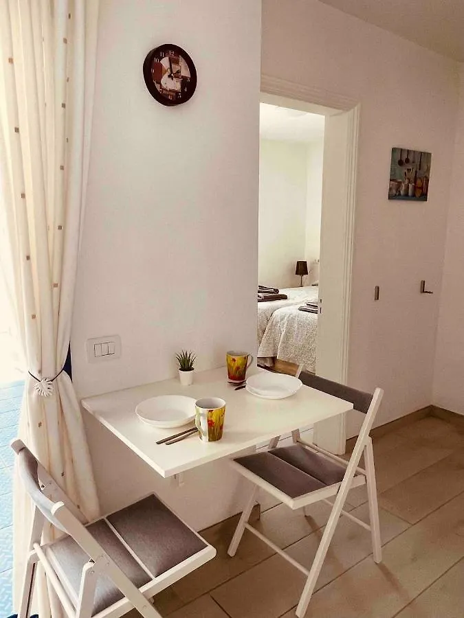 Apartment Luna -Modern One Bedroom Apartment In Central Puerto Del Carmen Tias