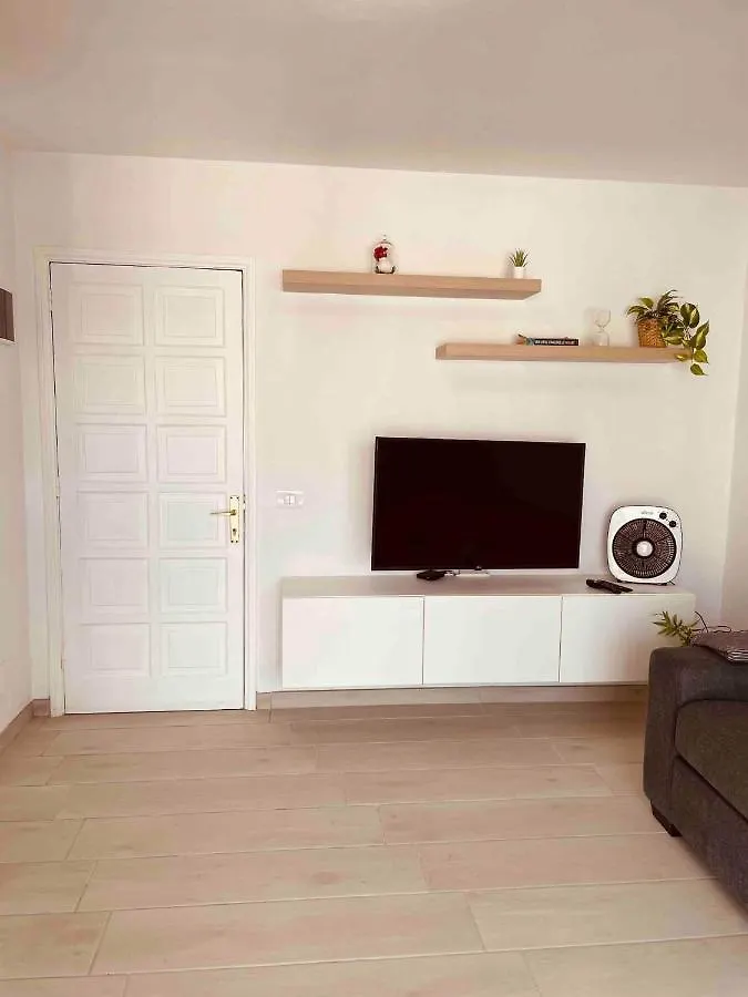 Apartment Luna -Modern One Bedroom Apartment In Central Puerto Del Carmen Tias 0*,  Spain